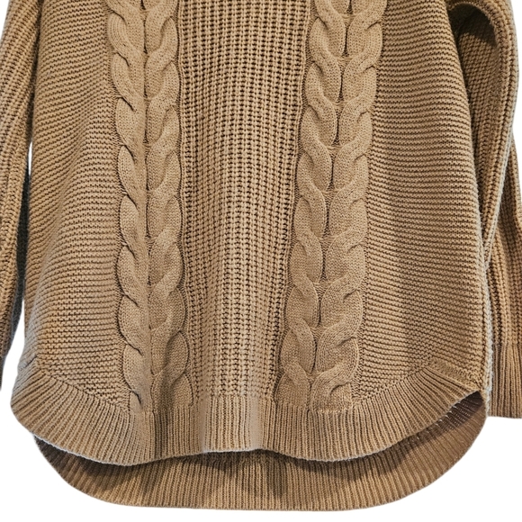 Woman's Tan Cable Knit Sweater NWOT - Picture 4 of 6